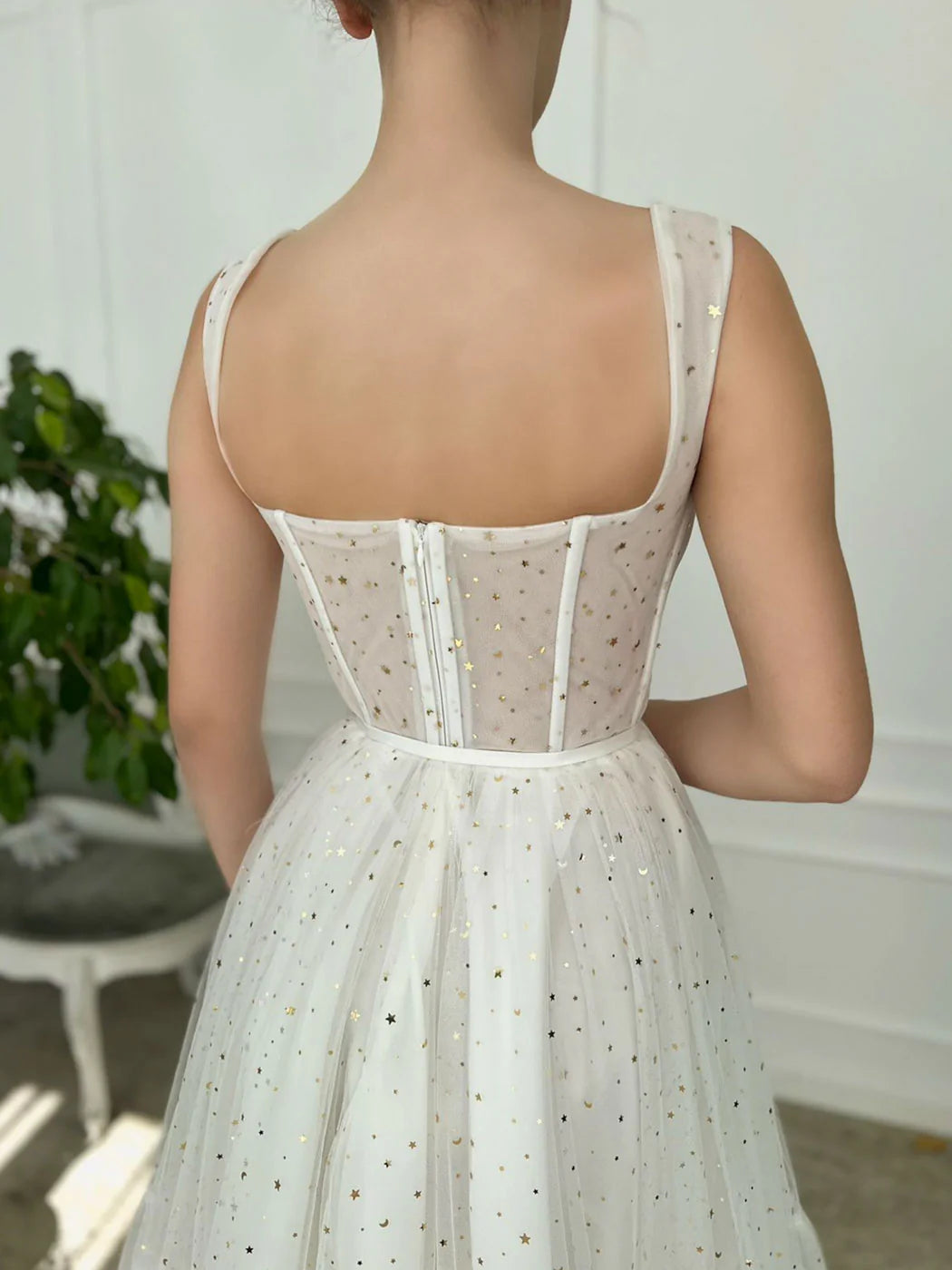 Elfenbeinfarbenes Ballkleid mit herzförmigem Ausschnitt und wadenlanger Trägern Elfenbeinfarbenes Abendkleid NV1533