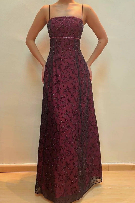NiceVestidos - Robe de demoiselle d'honneur extra-longue bordeaux brodée de sequins et à bretelles spaghetti, style demoiselle d'honneur NV5805