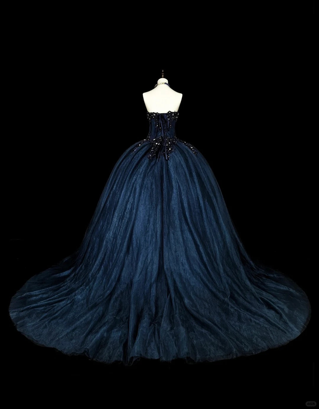 Marineblaues, wunderschönes, exquisites, perlenbesetztes, florales, langes Ballkleid aus Tüll, nv4379