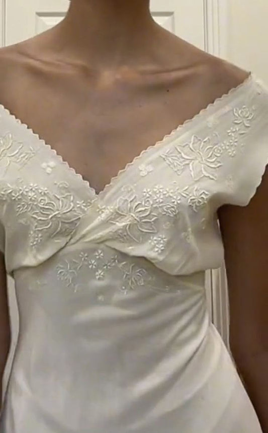 Elfenbeinfarbenes, elegantes V-Ausschnitt-Kleid, lang, schmale Passform, Satin, Party-/Ballkleid, Abendkleid, Ballkleid, Hochzeitskleid, nv3934