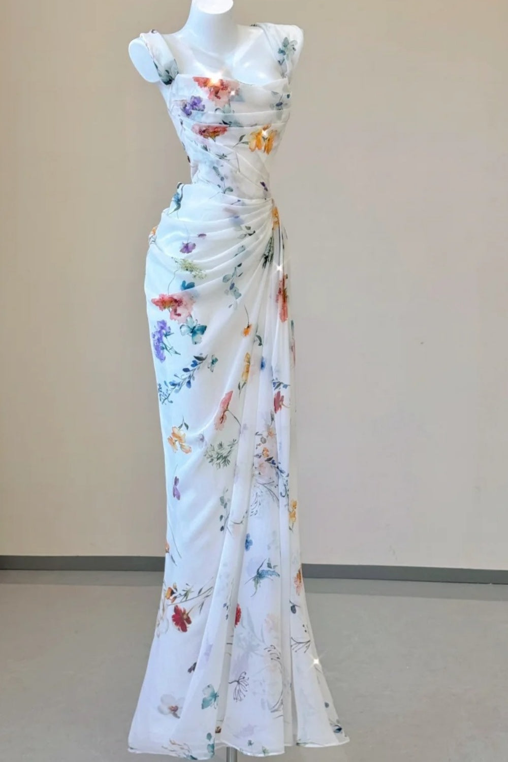 NiceVestidos--Fresh Art Style：Floral Chiffon Waist - Cinched Sleeveless Floor - Length Creative Evening Dress NV5811