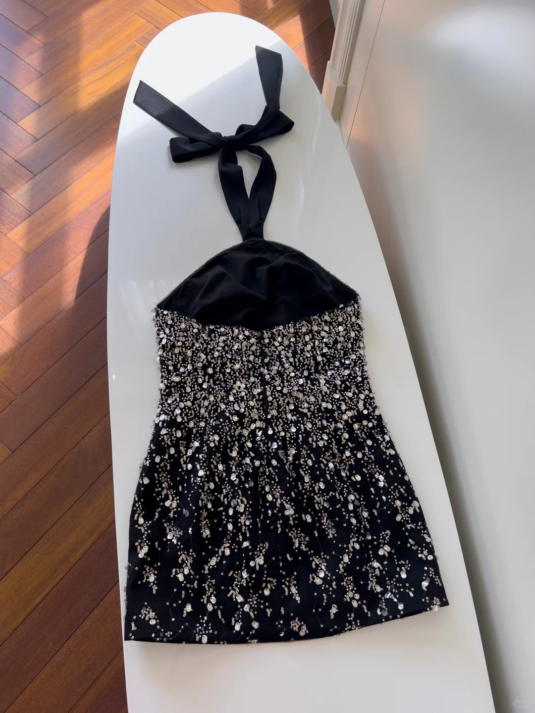 NiceVestidos - Wunderschönes, schwarzes, exquisites, kurzes, formelles Heimkehrkleid mit Perlenbesatz, Hoco-Kleid NV5486