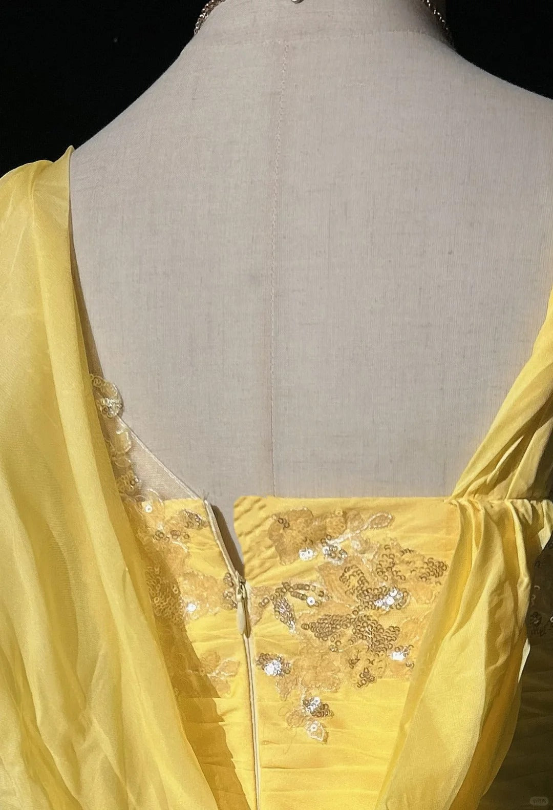 Gelbes, perlenbesetztes, elegantes, langes Chiffon-Ballkleid, Abendkleid, nv4931