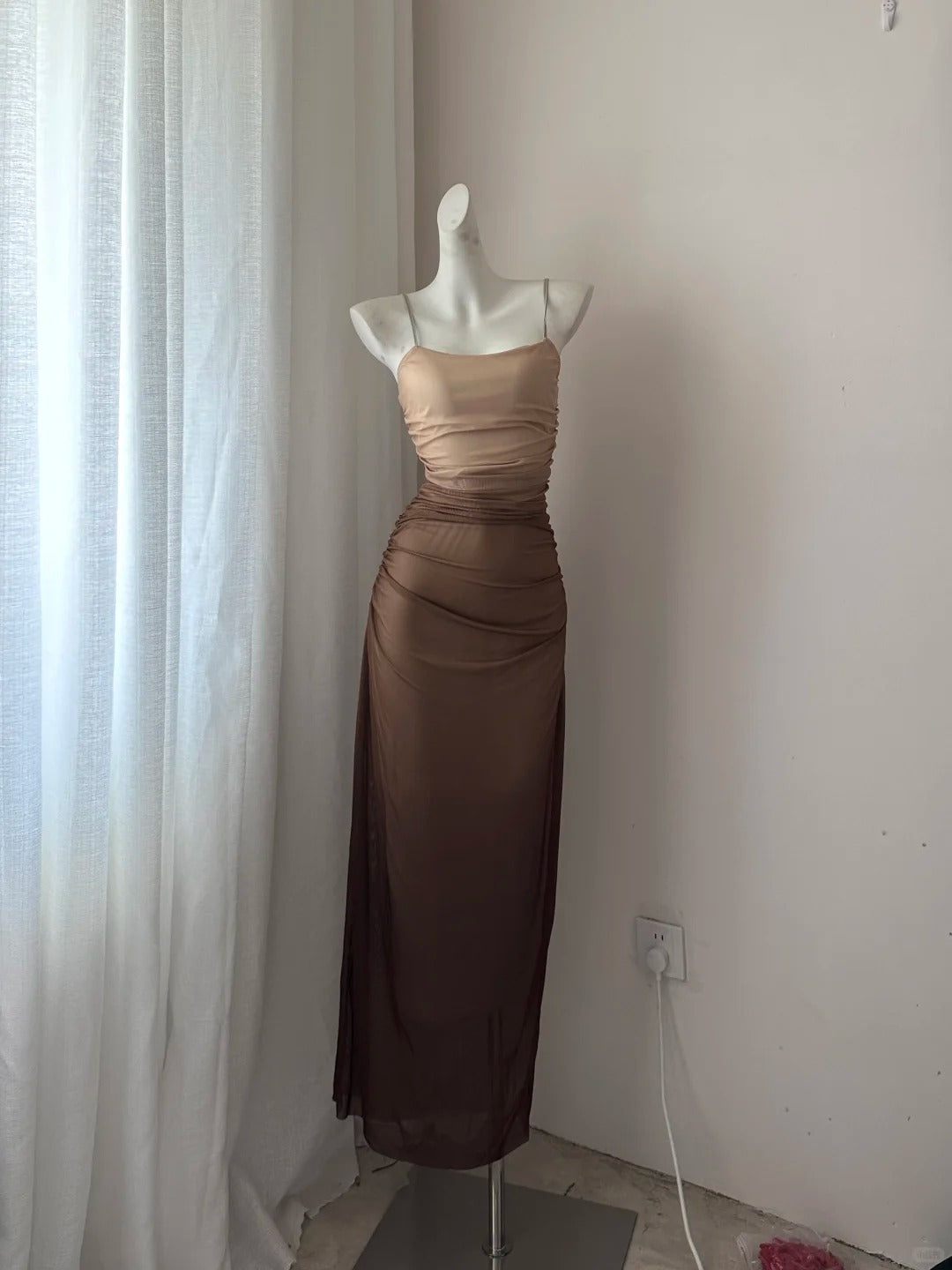 NiceVestidos-Fashion Langes Ballkleid aus Tüll in Rosa/Hellbraun mit Farbverlauf, NV5612