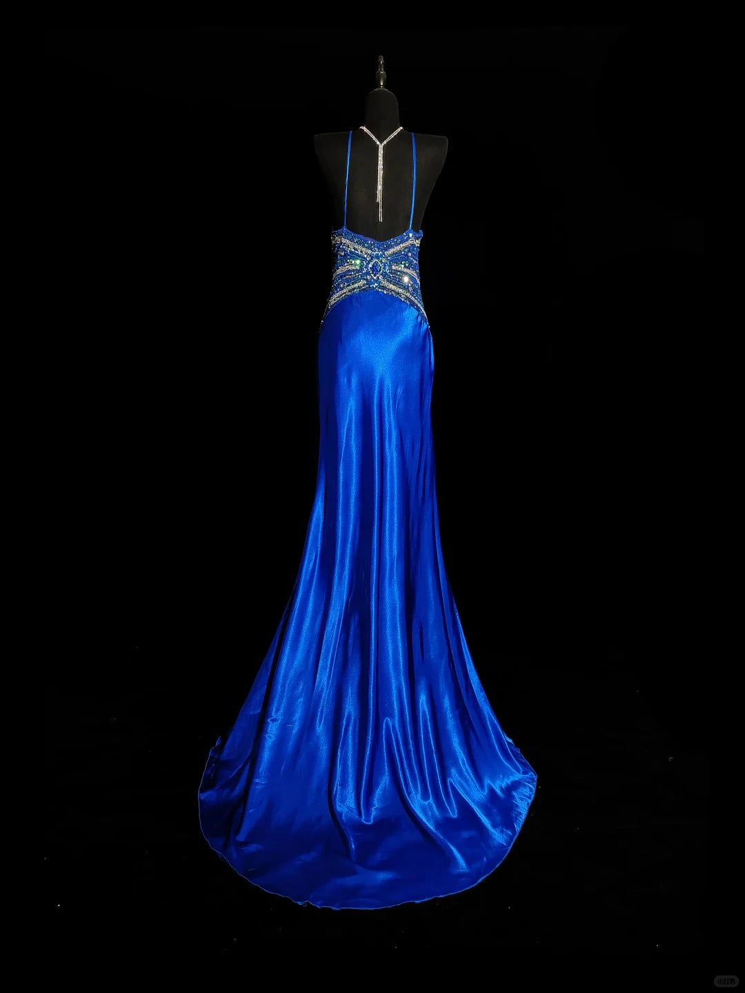 Robe de soirée longue en satin bleu, style rétro, élégante et raffinée, dos nu, avec perles, longueur au sol, robe de bal, robe de soirée, robe de bal, nv3964