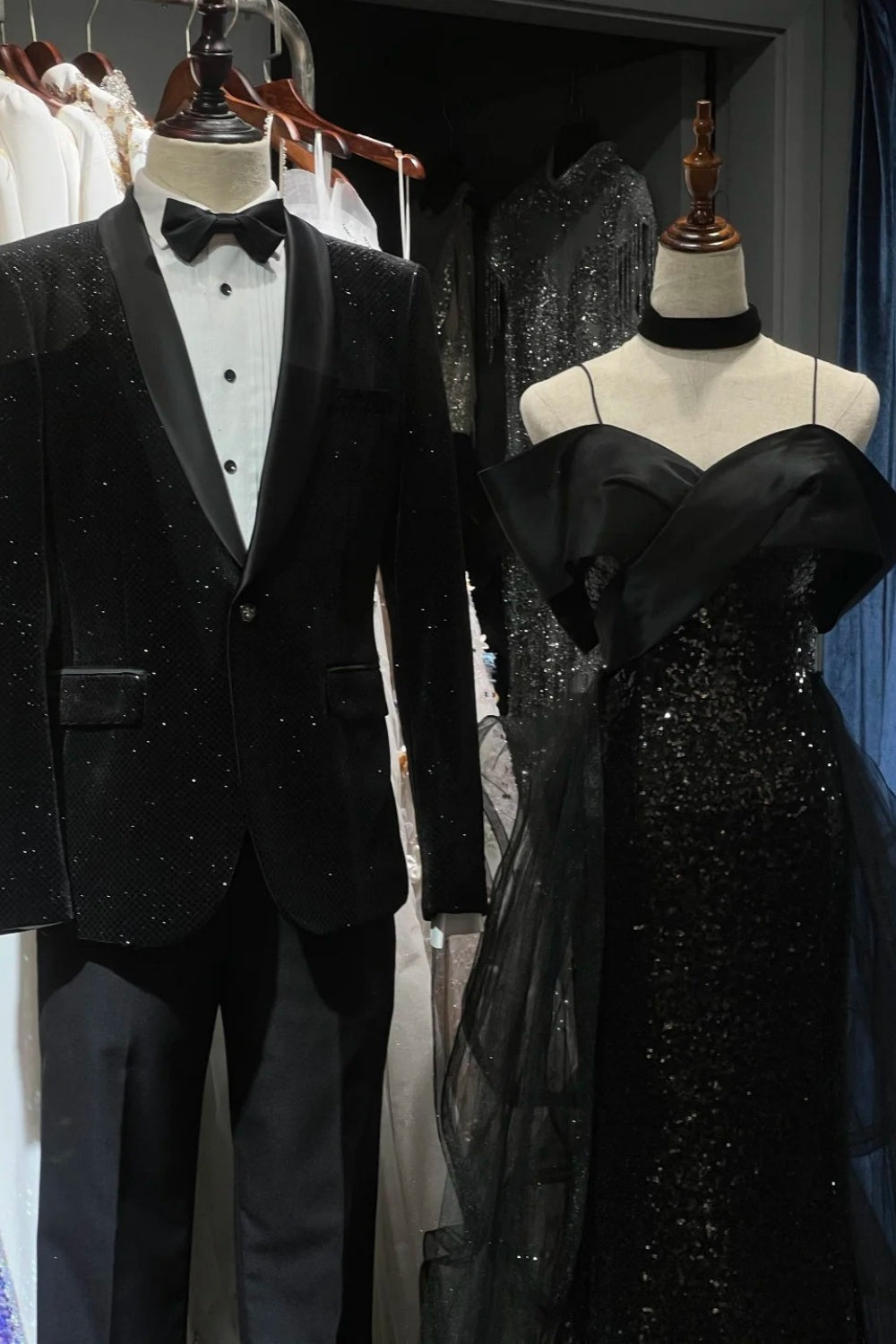 Robe de bal longue en tulle noir brillant NV6627