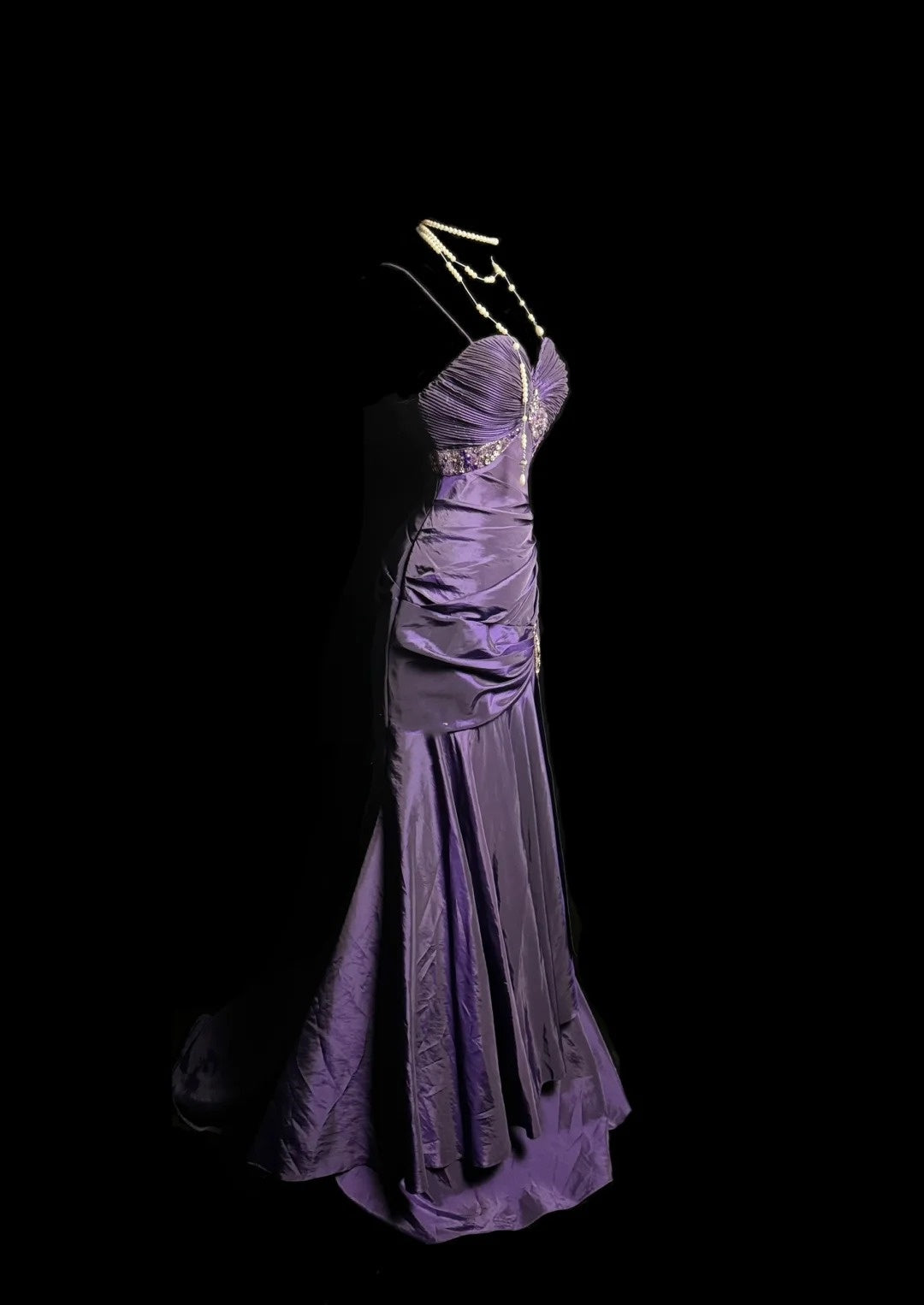 Robe de soirée élégante en satin violet vintage avec perles et pierres précieuses, à bretelles spaghetti, longue et longue, robe de bal, robe d'anniversaire, nv4140