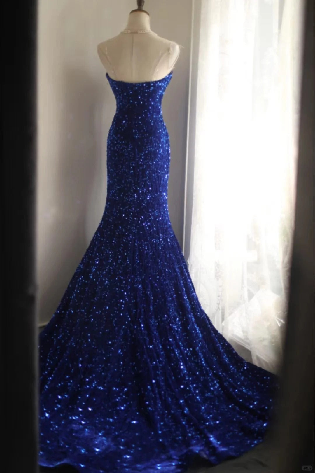 Robe de soirée élégante en velours bleu royal, longue, plissée, à paillettes, perlée, style sirène, queue de poisson, longueur au sol, robe de bal, robe de soirée, robe de mariée, nv4123