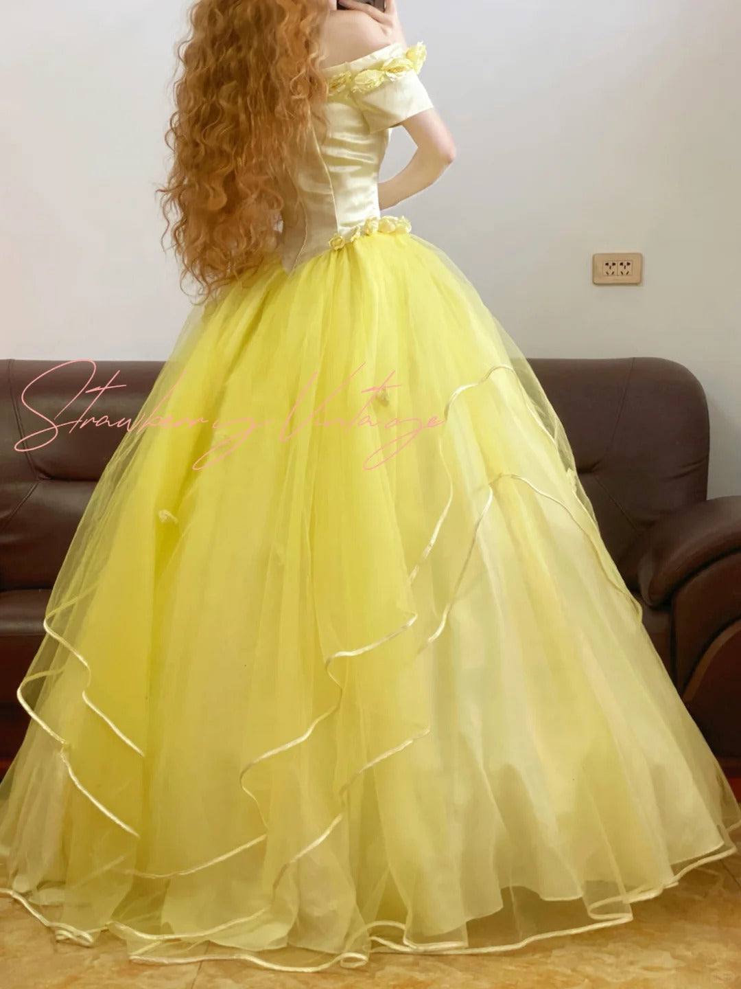 Gelbes Vintage-elegantes langes Prinzessinnen-Ballkleid aus Tüll, NV5003