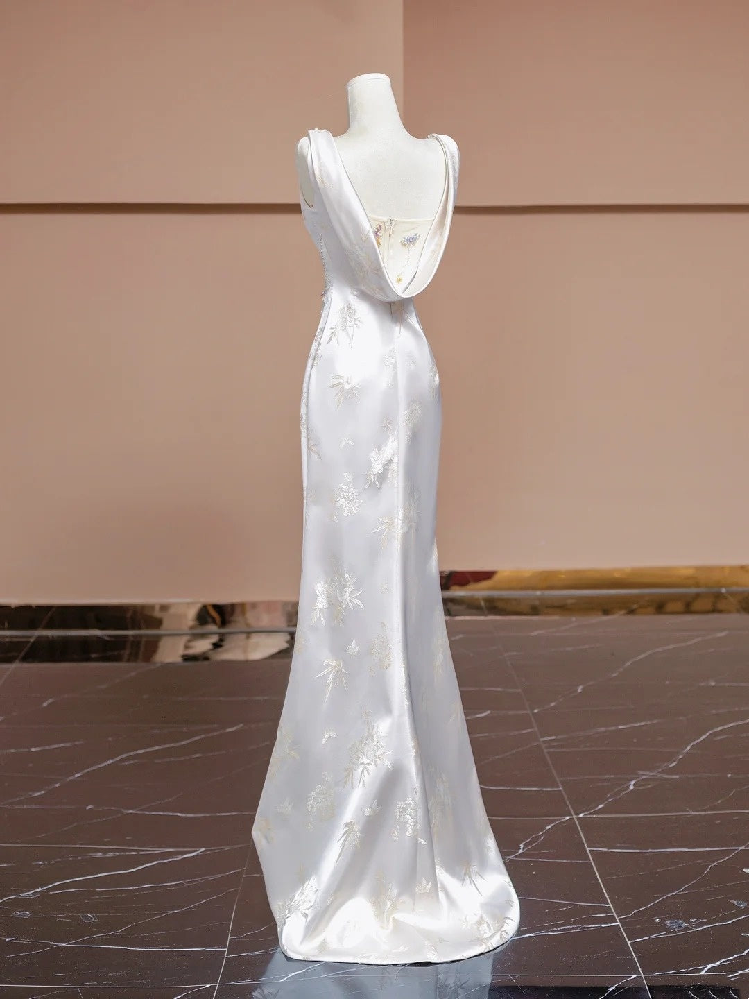 Robe de soirée longue en satin blanc à fleurs, élégante, robe de bal, robe de soirée nv4542