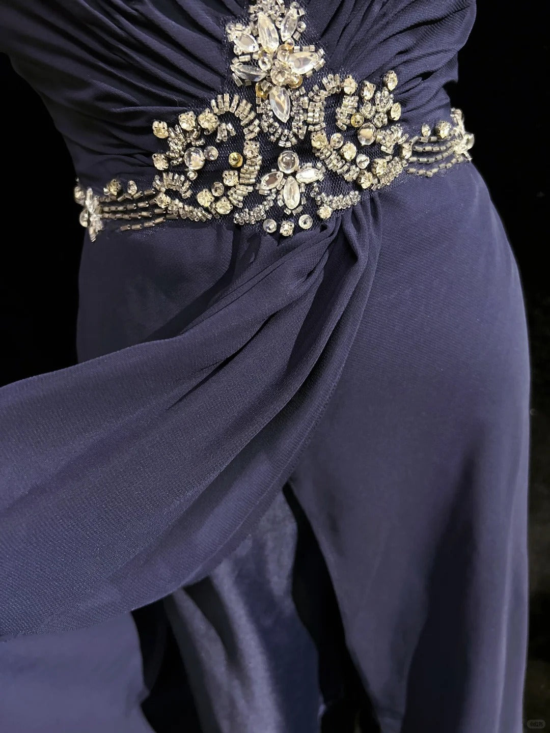 Robe de soirée longue en mousseline de soie, dos nu, strass bleus, nv4427