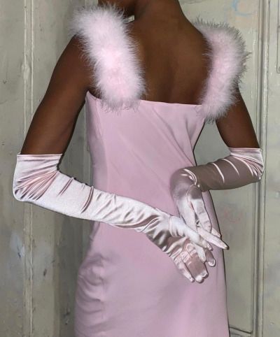 Robe de soirée mi-longue en satin rose à bretelles en fourrure nv3119
