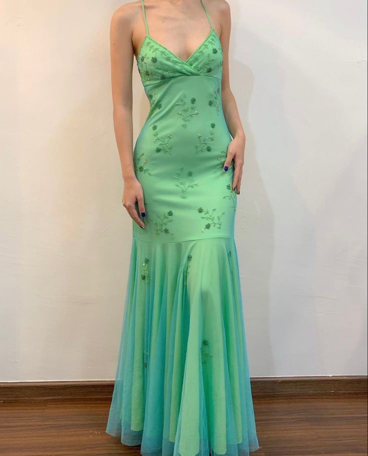 Grüne Mode elegante V-Ausschnitt exquisite Perlen Spaghetti-Trägern lange Tüll elegante Ballkleid Abendkleid Partykleid nv3679