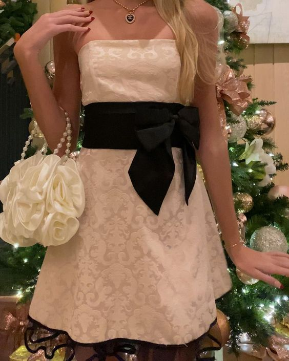 Robe de soirée courte en dentelle, couleur champagne clair, à épaules dénudées, robe d'anniversaire, robe nv3429