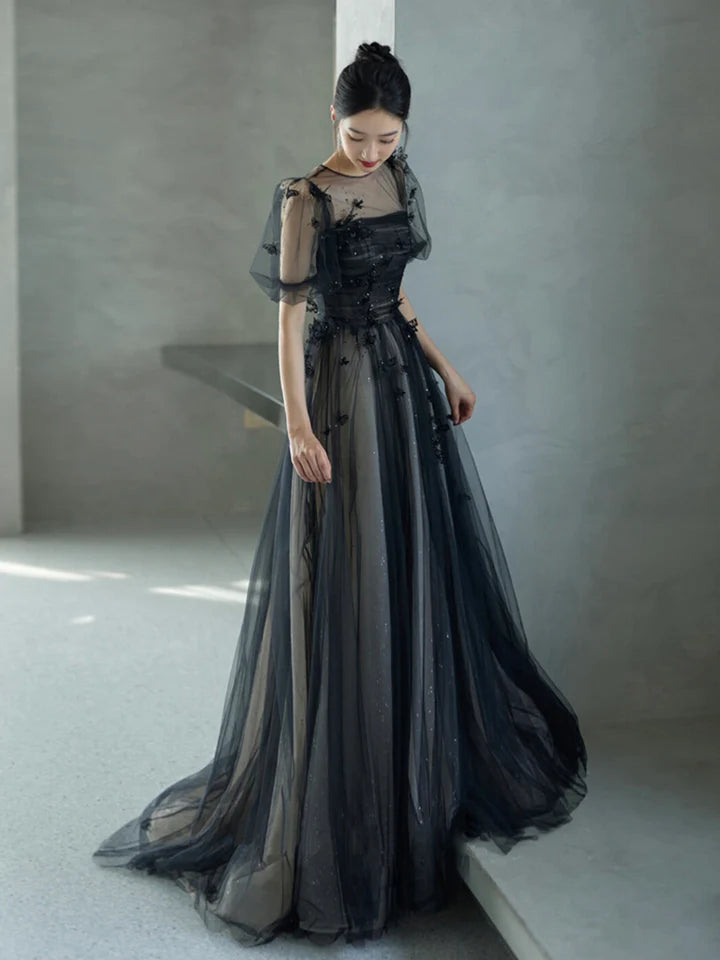 Schwarzes A-Linien-Ballkleid aus Tüll mit bauschigen kurzen Ärmeln, schwarzes Abendkleid, Partykleid nv1698