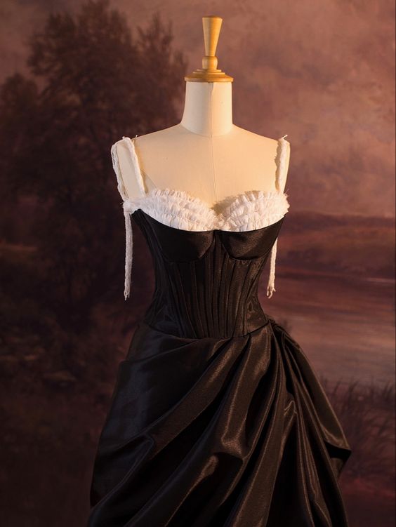 Schwarz-weißes A-Linien-Ballkleid-Abendkleid nv1907