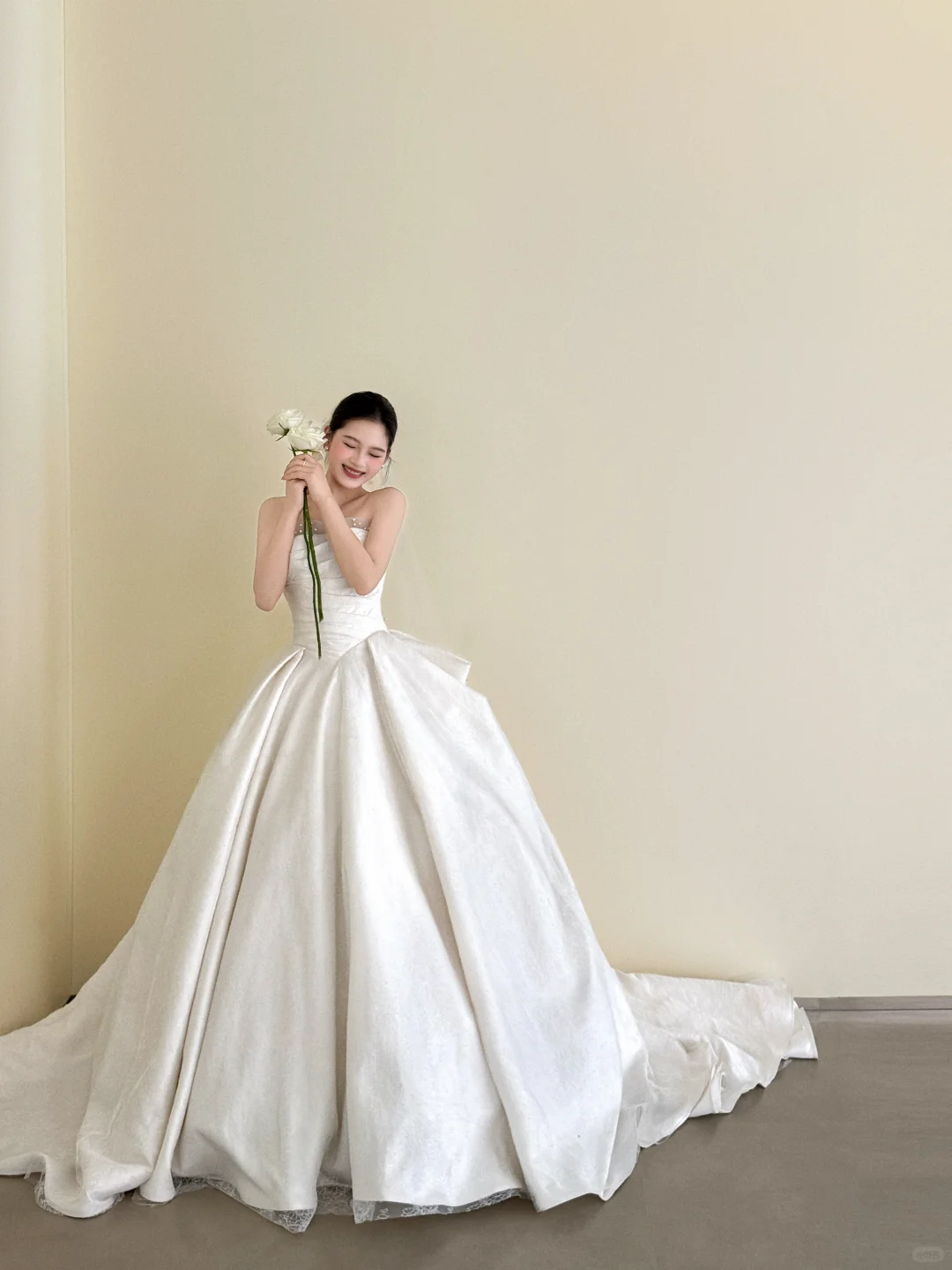 Strapless Satin A Line Wedding Dress Long Train Princess Bridal Gown  NV7130