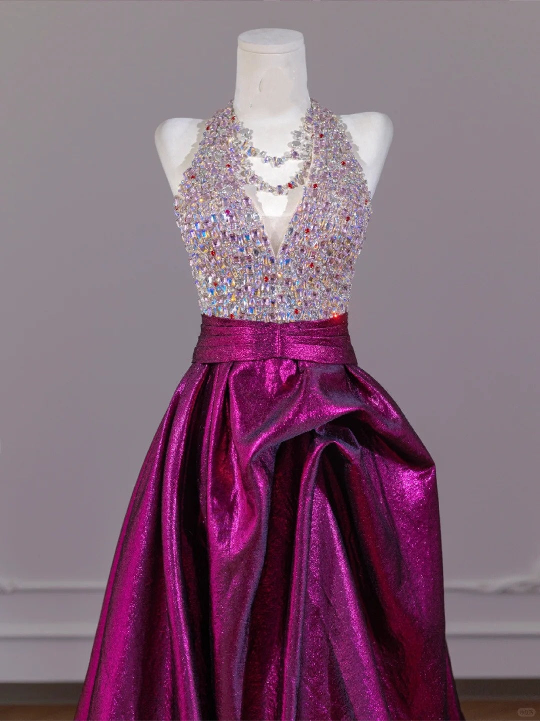 Robe de bal longue violette scintillante et perlée, longueur au sol, nv4967