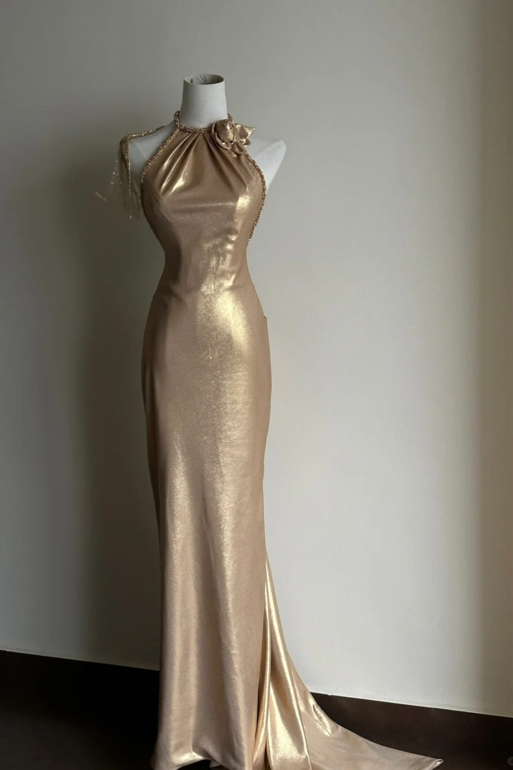 Goldenes, langes, formelles Retro-Kleid NV6613