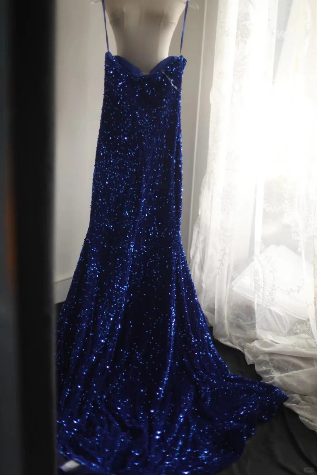 Robe de soirée élégante en velours bleu royal, longue, plissée, à paillettes, perlée, style sirène, queue de poisson, longueur au sol, robe de bal, robe de soirée, robe de mariée, nv4123