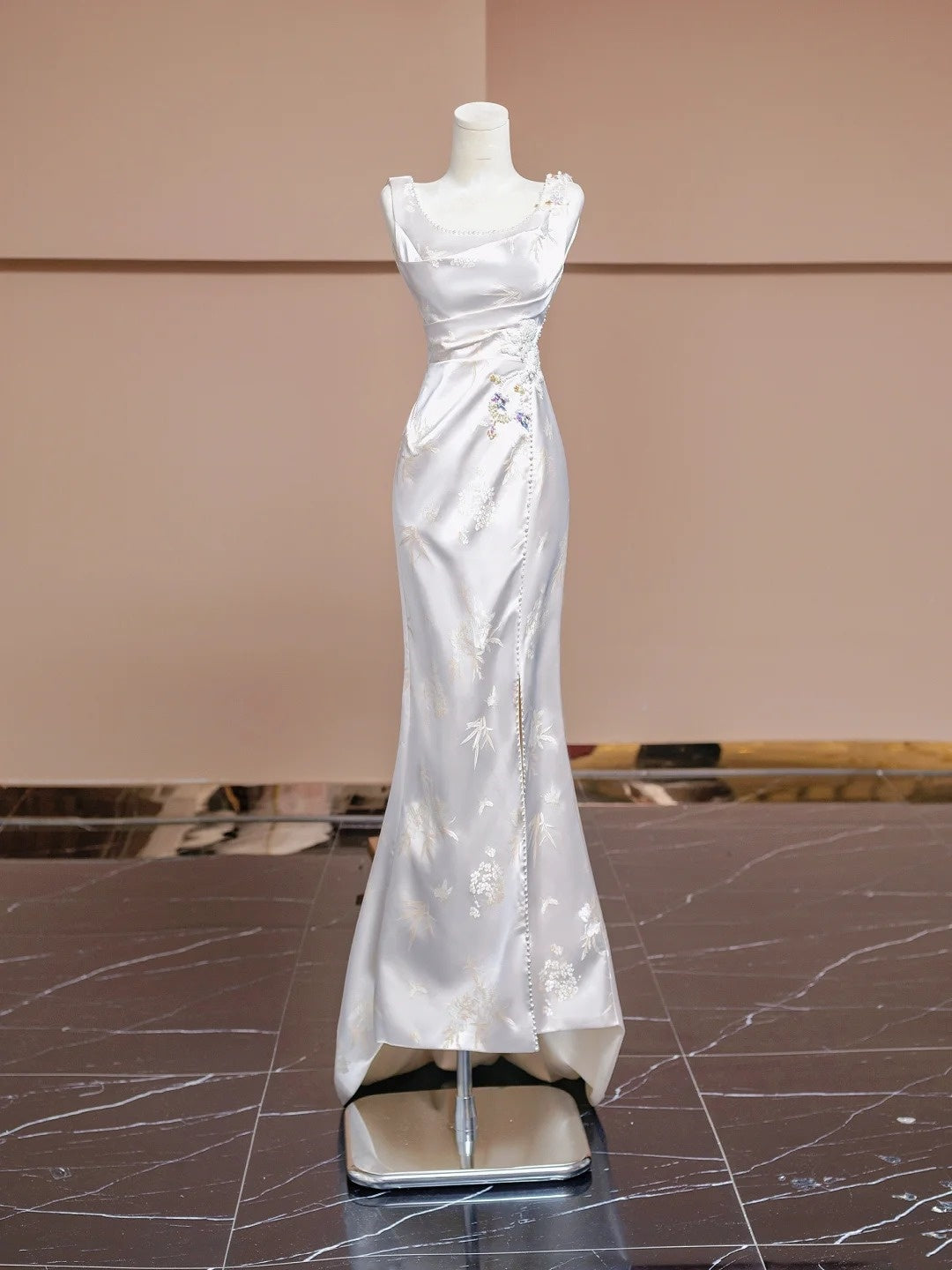Robe de soirée longue en satin blanc à fleurs, élégante, robe de bal, robe de soirée nv4542