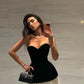 Schwarzes, stilvolles, schlichtes, kurzes Partykleid, schulterfrei, Homecoming-Kleid, NV2089