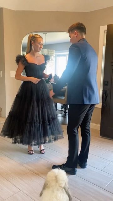 Schwarzes A-Linien-Ballkleid aus Tüll, NV2161