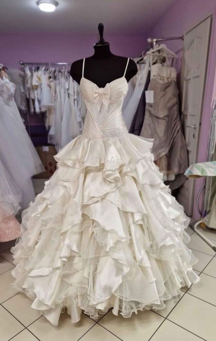 Elfenbeinweiß Süßes Elegantes Spaghettiträger A-Linie Langes Satin Spitzen Ballkleid Abendkleid Hochzeitskleid Brautkleid Hochzeitskleid nv3418