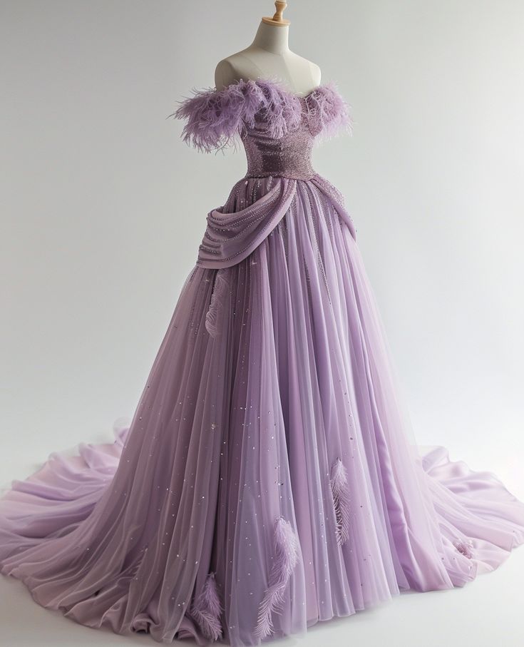 Hellviolettes, glänzendes, elegantes, exquisites, perlenbesetztes, langes, bodenlanges Prinzessinnen-Ballkleid aus Tüll nv5292