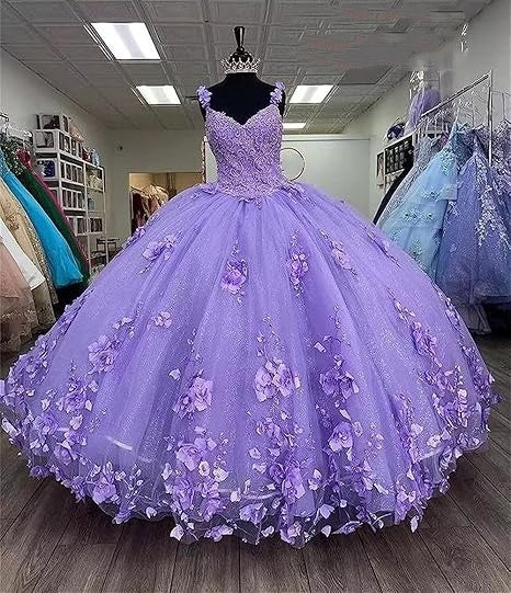 Robe de Quinceanera violet clair avec cape et appliques florales 3D nv1007