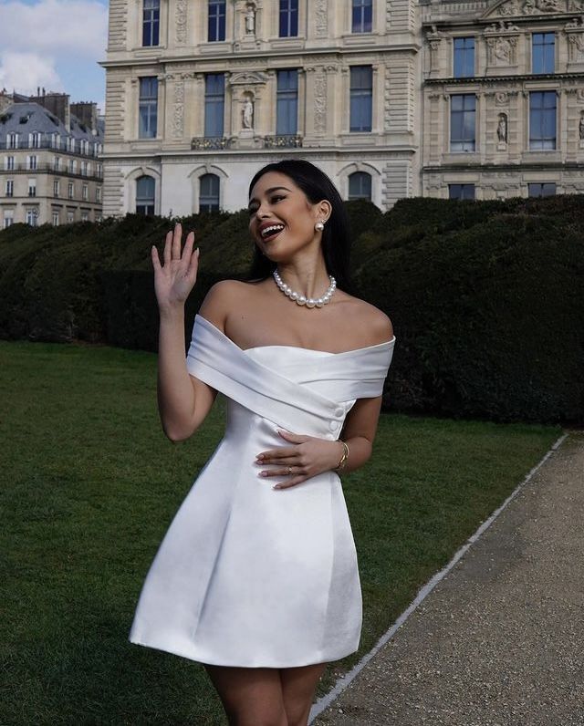 Robe de soirée courte en satin blanc simple et tendance, à épaules dénudées, robe de bal, robe d'anniversaire, robe de soirée pour invités de mariage nv2551