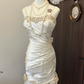 Elfenbeinweißes, geblümtes, perlenbesetztes, kurzes Satin-Heimkehrkleid, Ballkleid, Abendkleid, Hochzeitskleid, nv4217