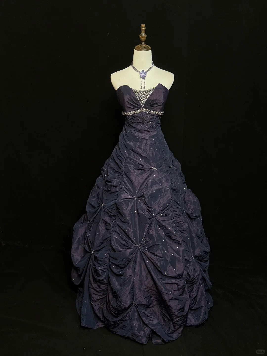 Robe de bal longue et rétro en satin perlé, scintillante, violette, étoilée, nuit, rivière, exquise, longueur au sol, NV5149