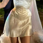 (Inklusive Schal) Elfenbeinfarbenes, schulterfreies, modisches, kurzes Satin-Heimkehrkleid, Geburtstagspartykleid, NV5278
