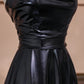 Schwarzes schlichtes, stilvolles bodenlanges Ballkleid-Abendkleid aus Satin, NV5055