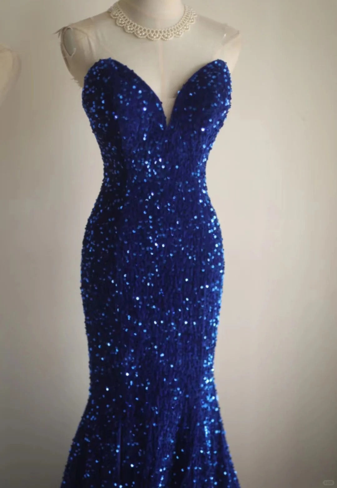 Robe de soirée élégante en velours bleu royal, longue, plissée, à paillettes, perlée, style sirène, queue de poisson, longueur au sol, robe de bal, robe de soirée, robe de mariée, nv4123