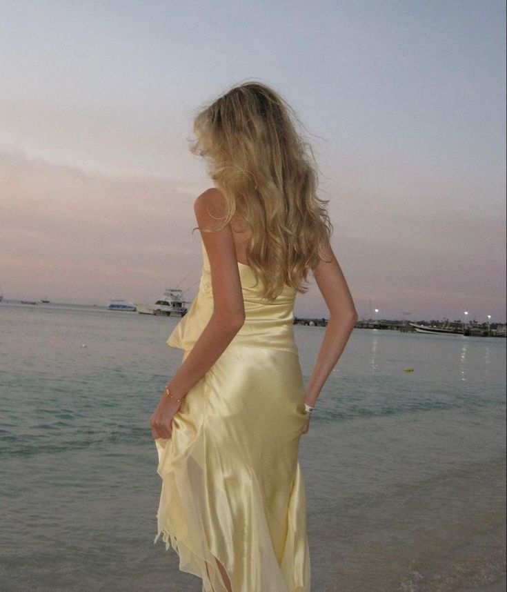 Robe de soirée longue en satin jaune élégante et élégante, deux pièces, tenue de soirée en bord de mer, nv3596
