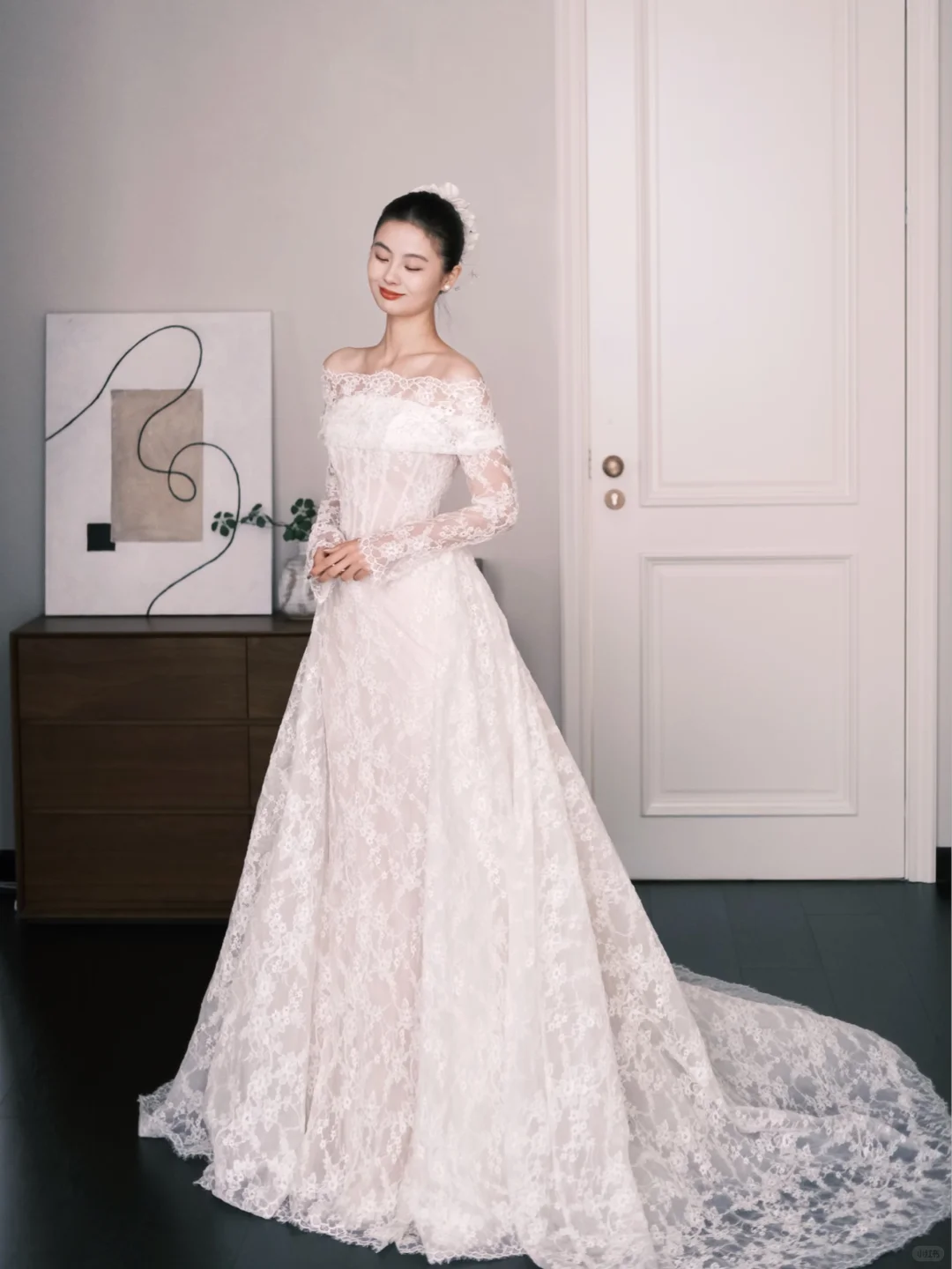 Vintage Lace Wedding Dress Off The Shoulder Long Sleeve Detachable Overskirt Bridal Gown  NV7248