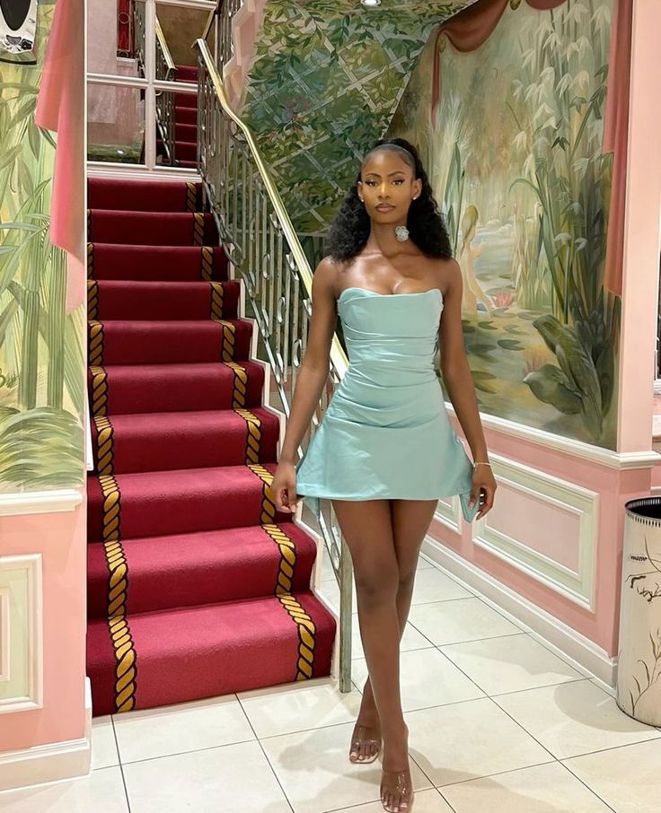 Robe de soirée d'anniversaire mini vert menthe à épaules dénudées et mignonne, robe de retour à la maison nv2906