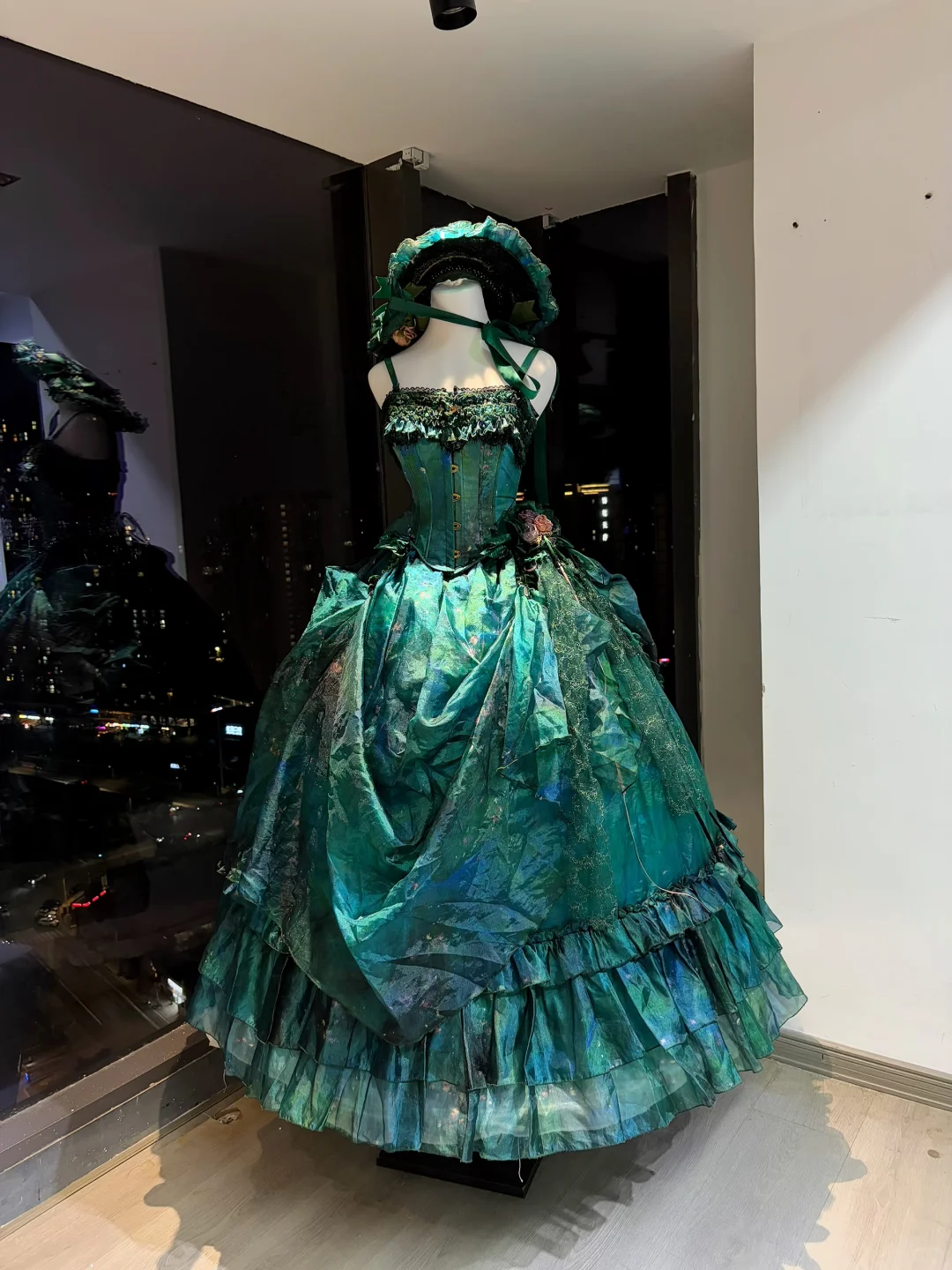 Peacock Green Spaghetti Straps Lolita Corset Ball Gown Iridescent Glitter Tulle Victorian Party Dress  NV6941