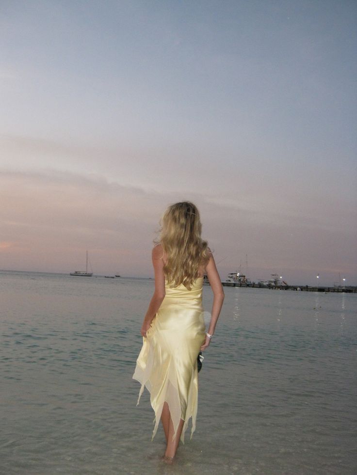 Robe de soirée longue en satin jaune élégante et élégante, deux pièces, tenue de soirée en bord de mer, nv3596