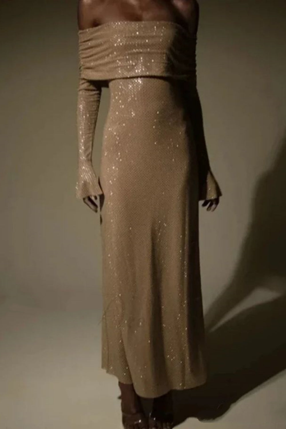 Champagner-gold/graues, mit Pailletten besetztes, langes, schulterfreies Ballkleid mit langen Ärmeln, Partykleid NV5295