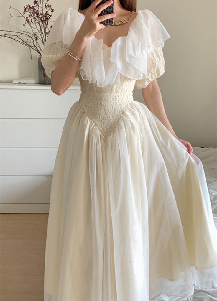 Beige Vintage Lace Puff Sleeve Ruffles V Neck Soft Long Princess Dress Ball Gown Evening Dress nv2834