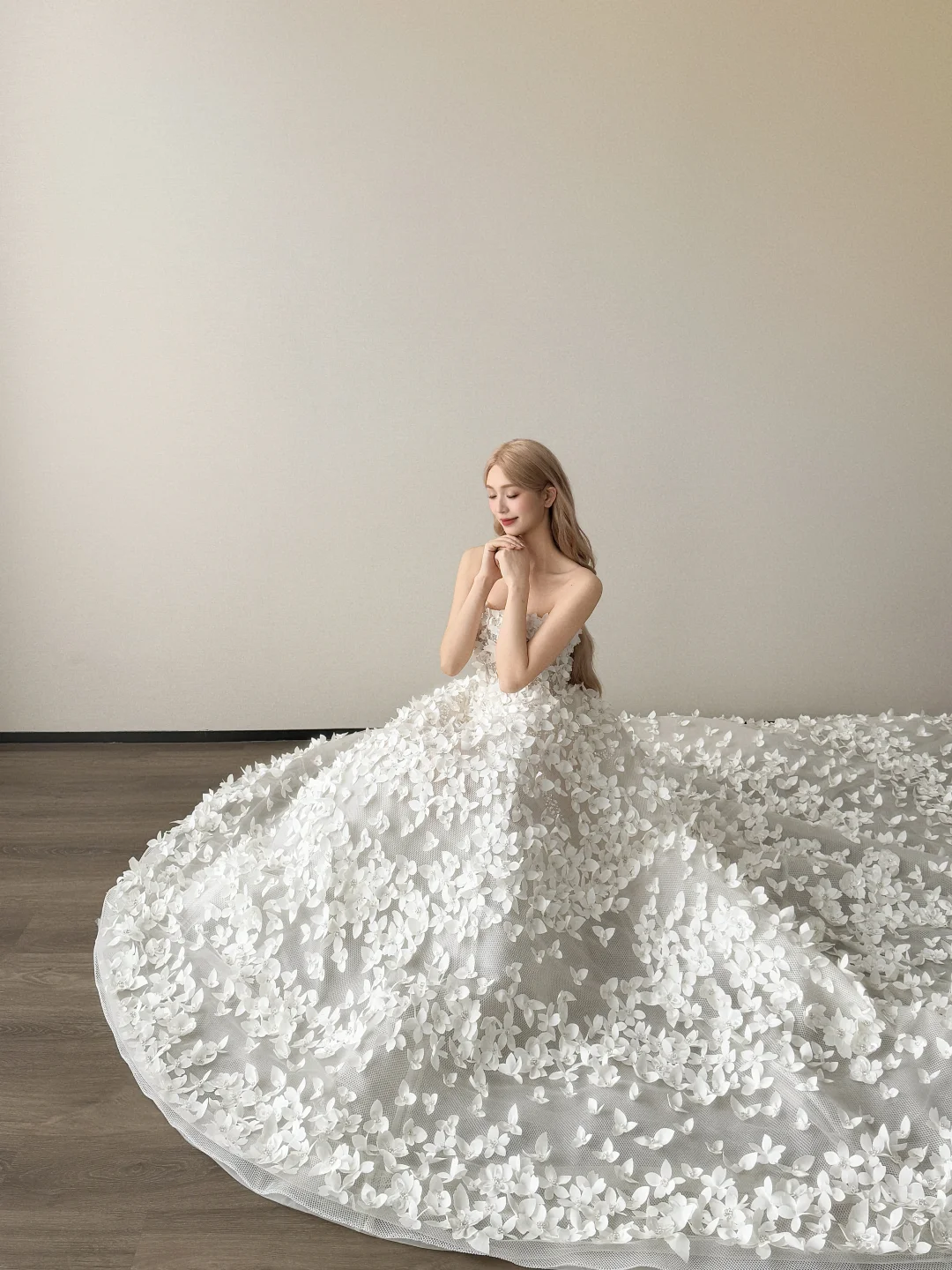 White 3D Floral Strapless Ball Gown Wedding Dress Cathedral Train  NV7134