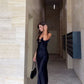 Robe de soirée longue noire simple et élégante à col en V et décolleté ajouré nv2158