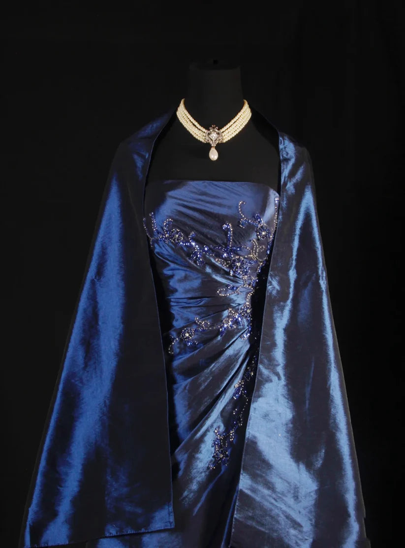 Marineblau Wunderschönes glänzendes Vintage-Mode-Schulterfreies, exquisites, langes Satin-Ballkleid mit Perlenbesatz, elegantes Partykleid, Abschlussballkleid nv3852