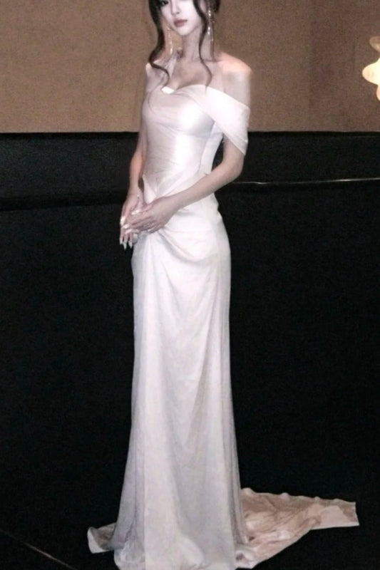 Champagne Moonlight - One-Shoulder Twist Satin Gown, Train Elegant Evening Dress NV6856