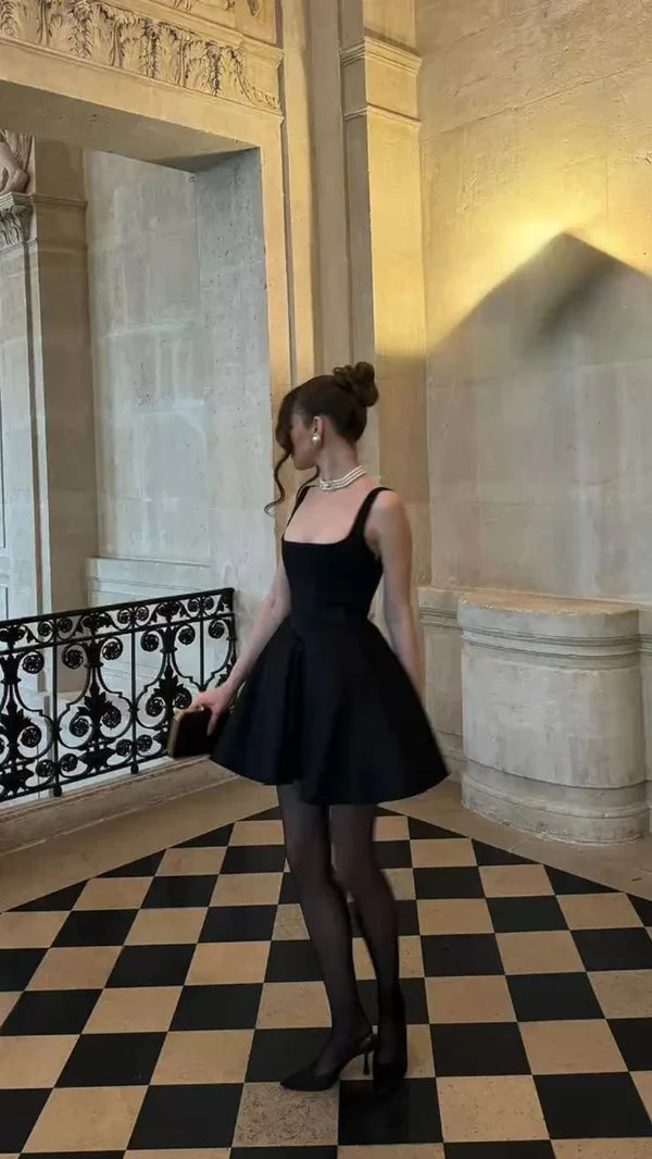 Schwarzes sexy Liebling süßes klassisches kleines schwarzes Kleid A-Linie Hosenträger schwarzes kurzes Mini Homecoming-Kleid Geburtstagspartykleid Abendkleid nv2541