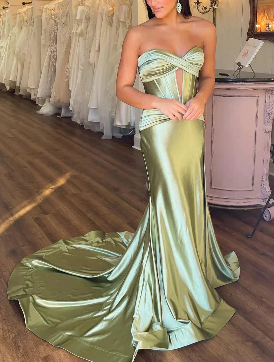 Robe de soirée longue en satin vert à épaules dénudées et fente haute nv2099