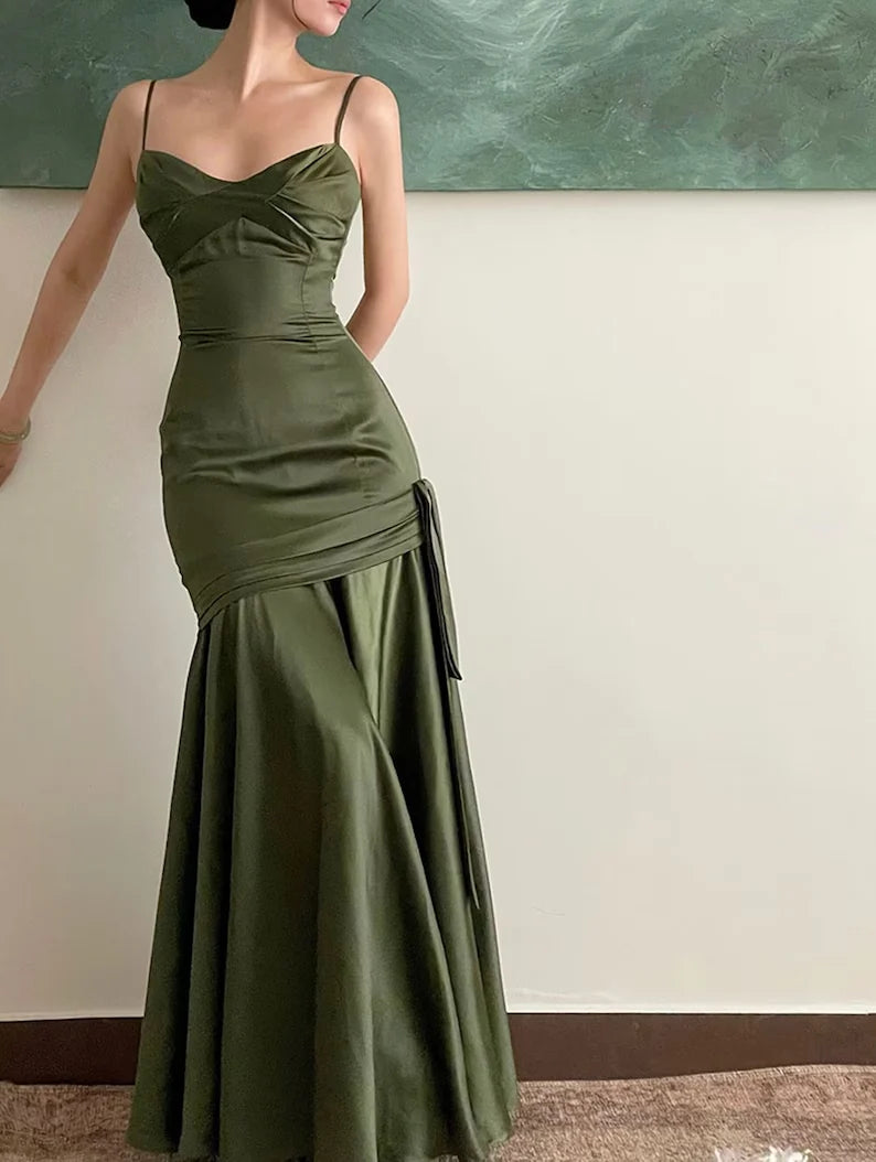 Grünes Satin Meerjungfrau Langes Herzausschnitt Abendkleid Ballkleid Partykleid nv1775